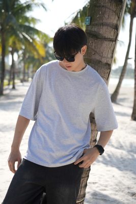 Áo phông TeeVault màu xám thiết kế basic dành cho giới trẻ